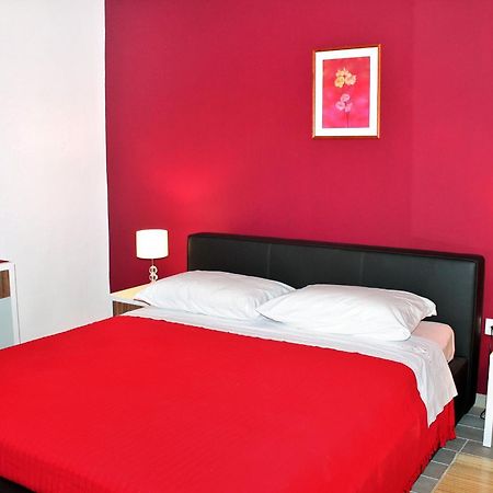 Apartments With A Parking Space Kastel Stafilic, Kastela - 5219 ห้อง รูปภาพ