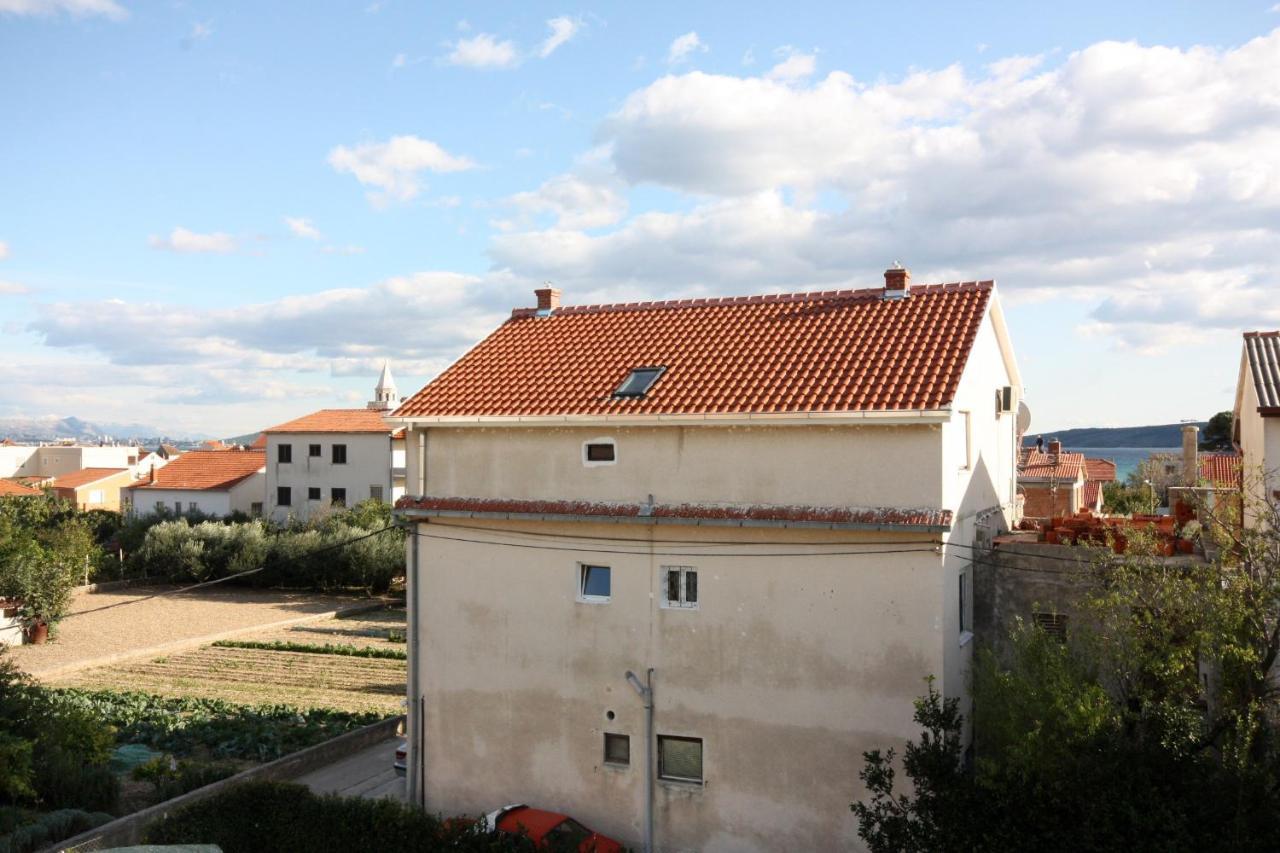Apartments With A Parking Space Kastel Stafilic, Kastela - 5219 ภายนอก รูปภาพ