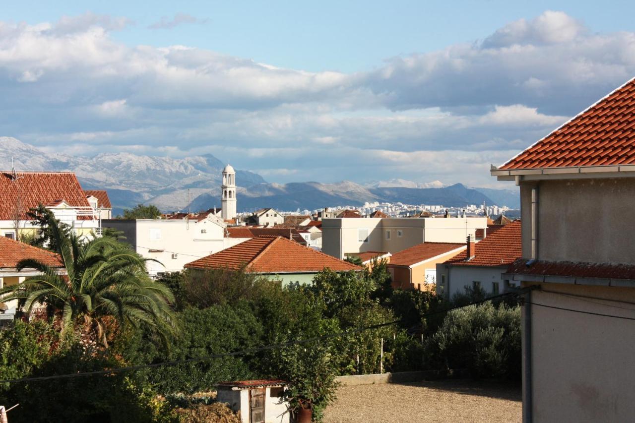 Apartments With A Parking Space Kastel Stafilic, Kastela - 5219 ภายนอก รูปภาพ