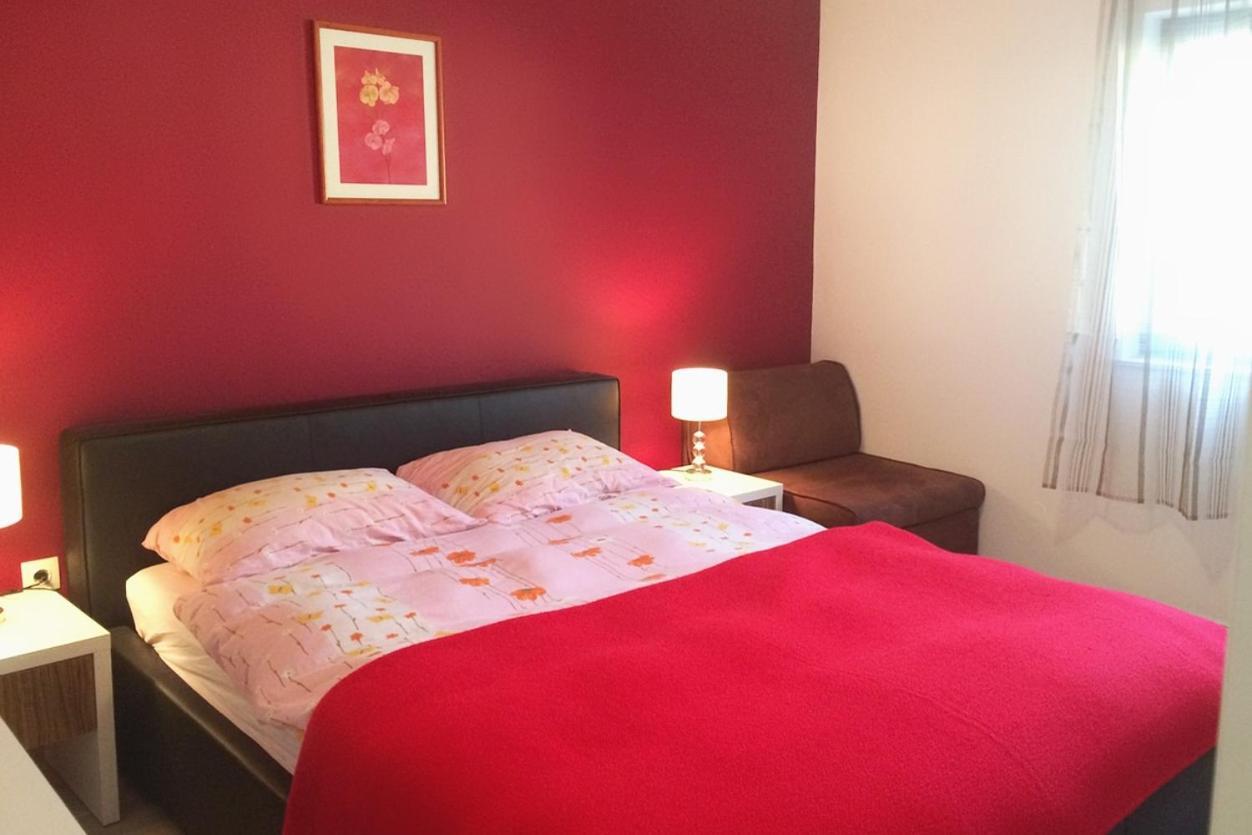 Apartments With A Parking Space Kastel Stafilic, Kastela - 5219 ภายนอก รูปภาพ